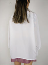 Load image into Gallery viewer, The White Sugar | Vintage blouse statement collar flower floral embroidery romantic feminine L
