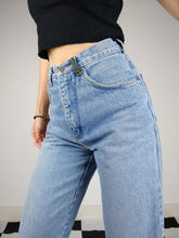 Load image into Gallery viewer, The California Jeans | Vintage high waist blue denim mom jeans pants XS-S
