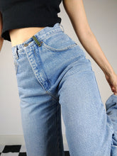 Load image into Gallery viewer, The California Jeans | Vintage high waist blue denim mom jeans pants XS-S
