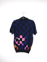 Load image into Gallery viewer, The Raf Simons x Fred Perry Polo | Vintage designer polo knit checkered black pink purple pattern lips kiss short sleeve shirt top S-M
