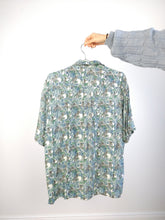 Load image into Gallery viewer, The Green Faces Shirt | Vintage shirt crazy pattern viscose white green blue short sleeve unisex men L

