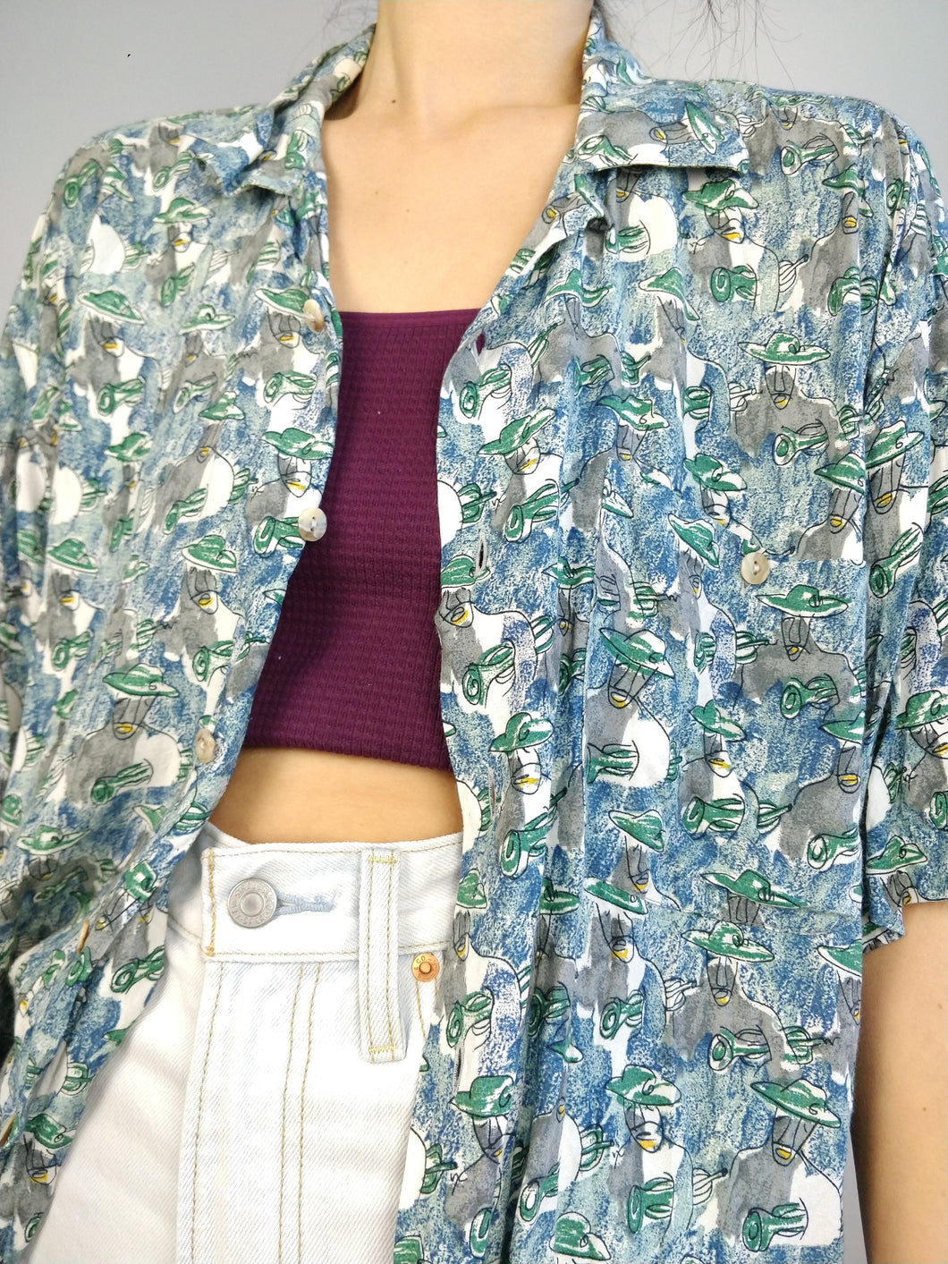 The Green Faces Shirt | Vintage shirt crazy pattern viscose white green blue short sleeve unisex men L