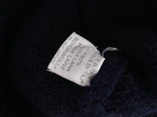 Lade das Bild in den Galerie-Viewer, Der Blue Bears Cardigan | Vintage Wollstickerei süßer Strickpullover kurze 3/4 Ärmel Wintertier Marine XS

