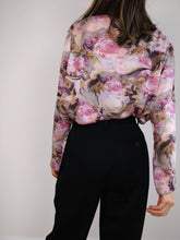 Load image into Gallery viewer, The Pink Dream Blouse | Vintage shirt crazy pattern shiny smooth satin long sleeve M

